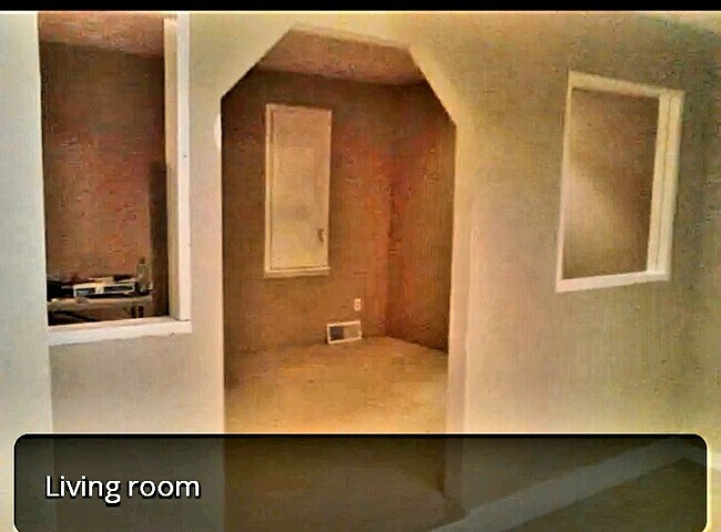 Foto del edificio - 120 Watkins Ave