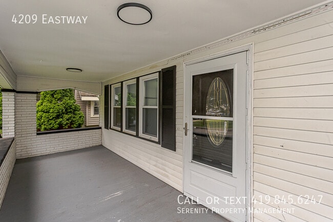 Building Photo - 4209 Eastway-