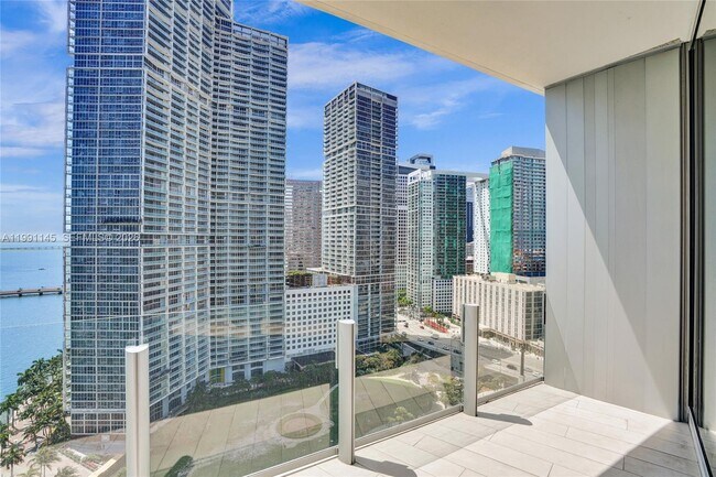 Foto del edificio - 300 Biscayne Blvd Way