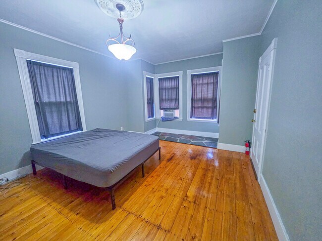 Foto del edificio - 8 Randall St