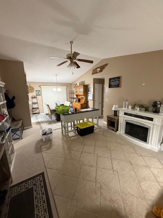 Building Photo - Maryville City Schools 37804 - 3 bedroom, 2 bath home - Contact Bako Patel (865)283-5600