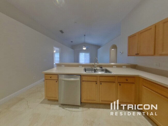 Foto del edificio - 1074 Worthington Dr