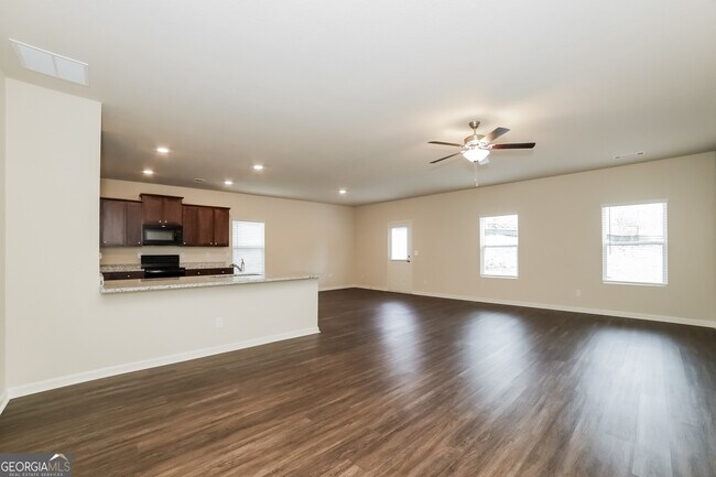 Building Photo - 334 Augusta Woods Dr