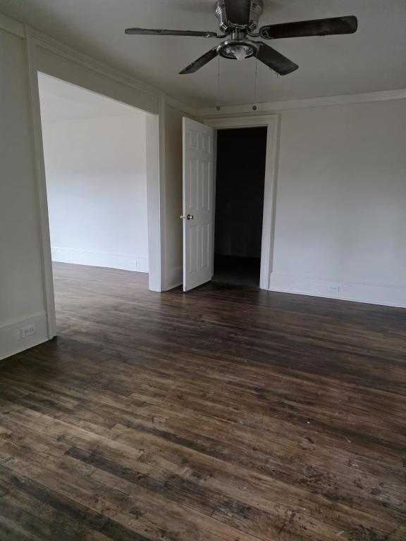 Foto del edificio - 109 Guy Park Ave