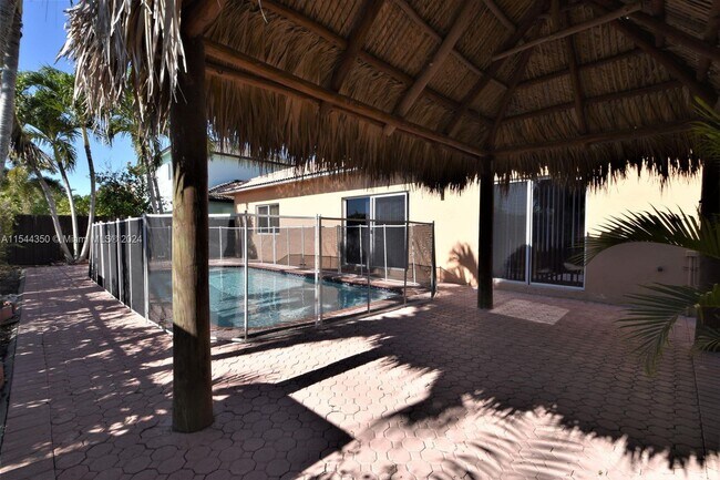 Building Photo - 16030 SW 151st Terrace