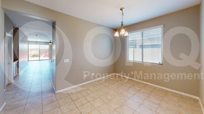 Building Photo - 14425 W Dahlia Dr