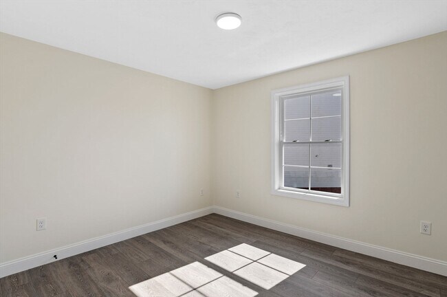 Foto del edificio - 472 Essex St