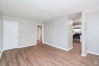 Building Photo - 275 Maryville Pike