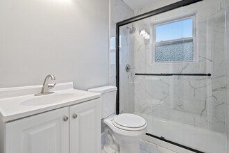 Building Photo - 2912 Abigail Dr