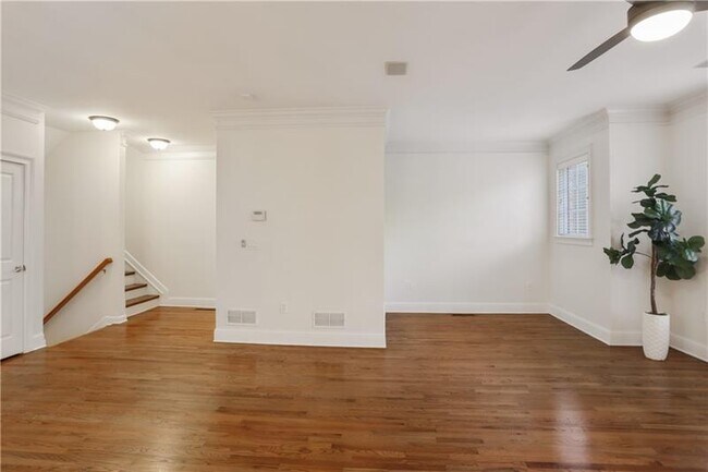 Building Photo - 1441 Ashford Creek Cir NE