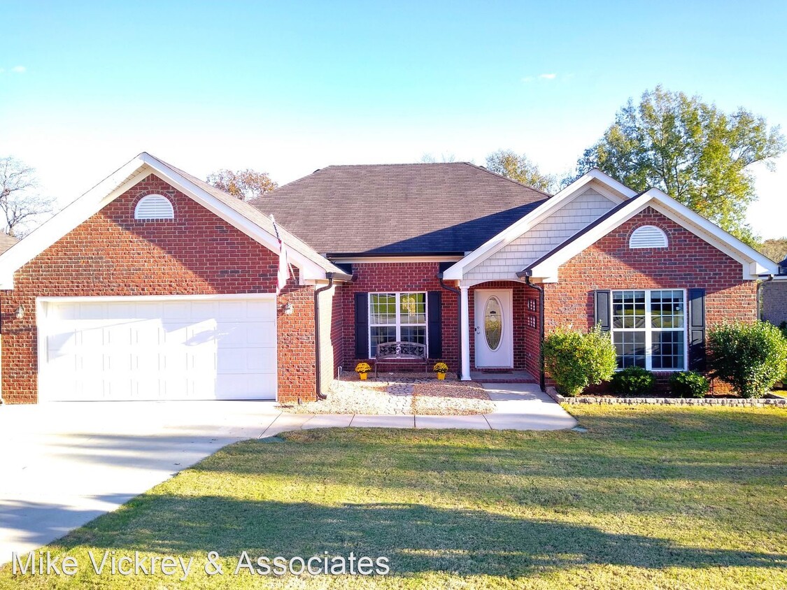 Primary Photo - 4 br, 2 bath House - 489 Marble Falls