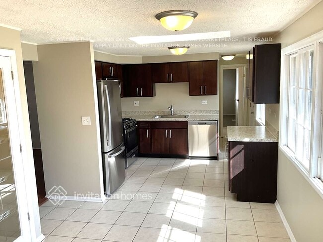 Foto del edificio - 433 Janine Ln