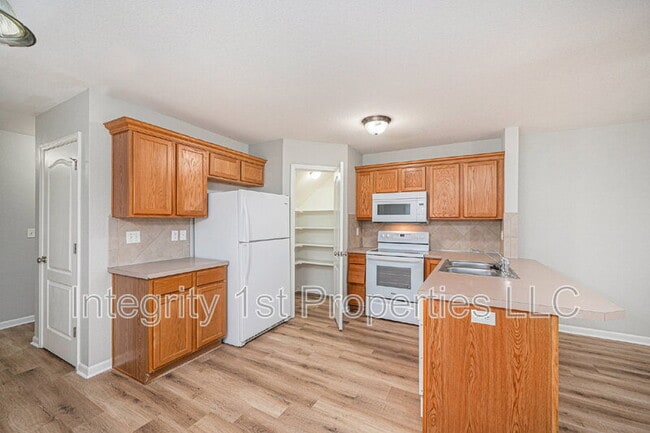 Building Photo - 5977 NW 91st Terrace