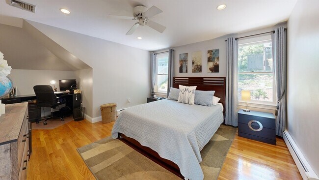 Foto del edificio - 334 Mystic St