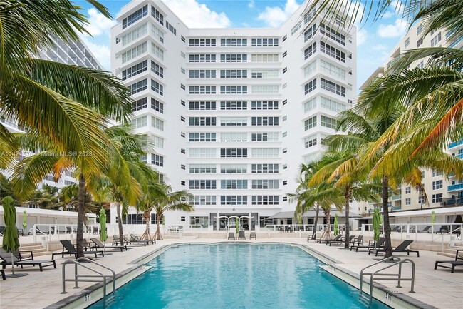 Foto del edificio - 4925 Collins Ave