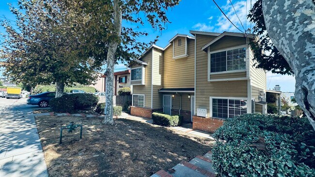 Foto del edificio - 4120 Udall St