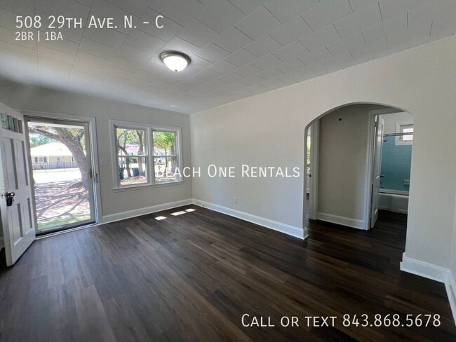 Building Photo - 508 29th Ave N