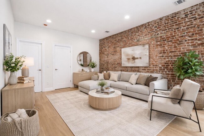 Foto del edificio - 233 1/2 Summit Ave