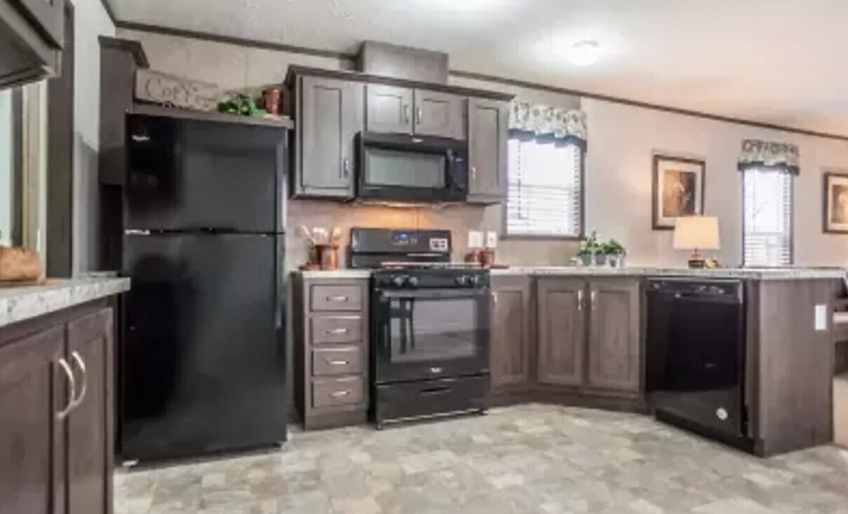 Foto del edificio - 17144 Canterbury Cir