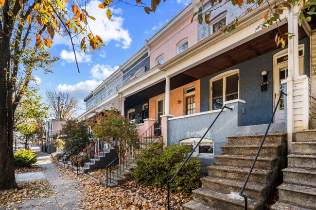 Foto del edificio - 3710 Chestnut Ave