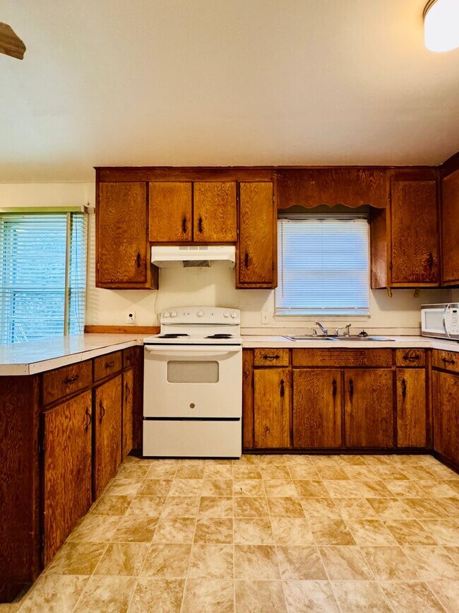Foto del edificio - Cozy and Convenient