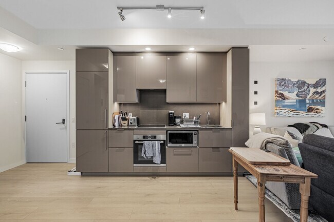 Photo du bâtiment - 28 Freeland St