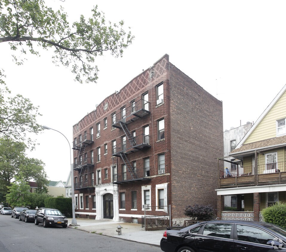 615 E 189th St - 1428 E 5th St