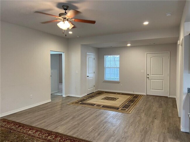 Foto del edificio - 11 Ancaster Ln