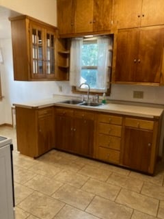 Kitchen - 3907 Peters Ave