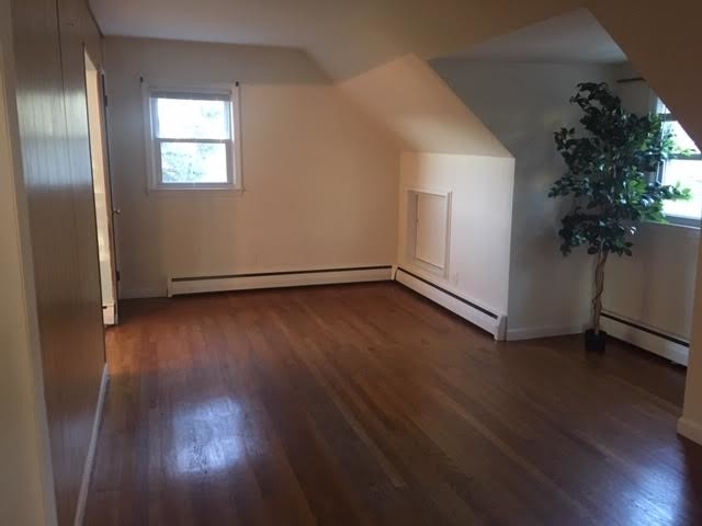 Primary Photo - 166 Rossiter Ave