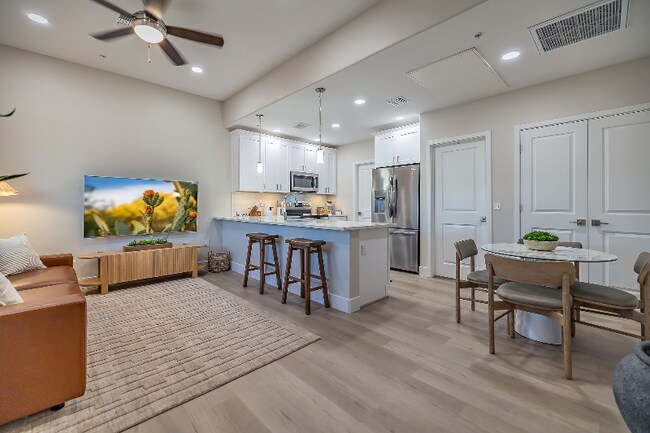 Foto del edificio - 2803 E River Rd