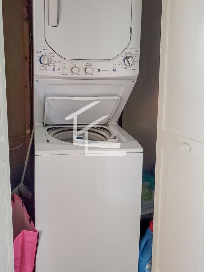 Foto del edificio - 34 Claymoss Rd