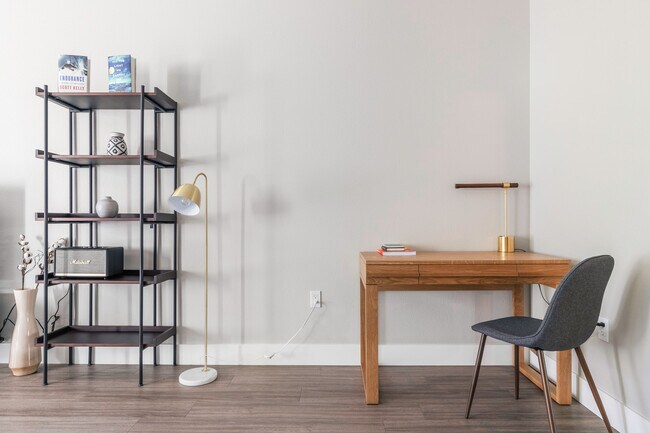 Foto del edificio - 1003 Harvey Dr