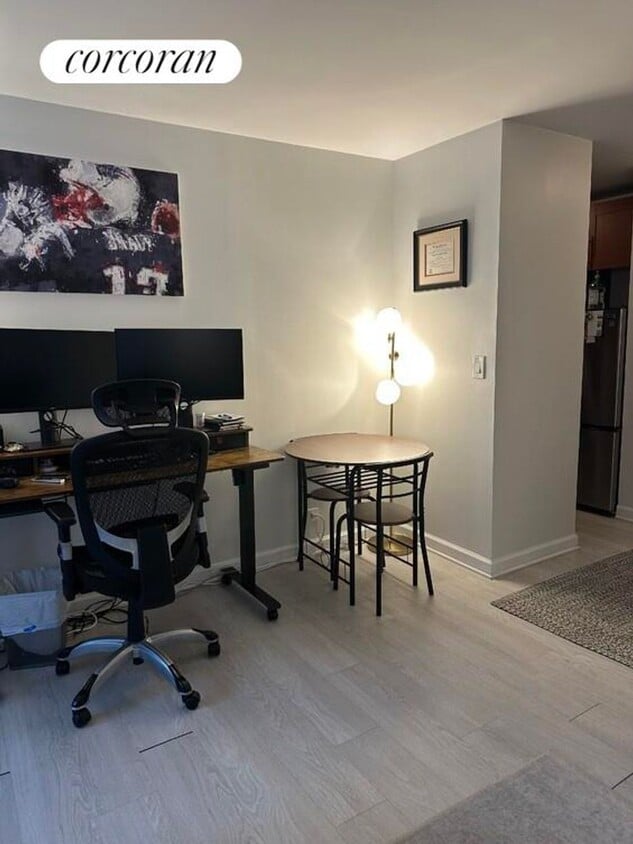 Building Photo - 303 Greenwich St