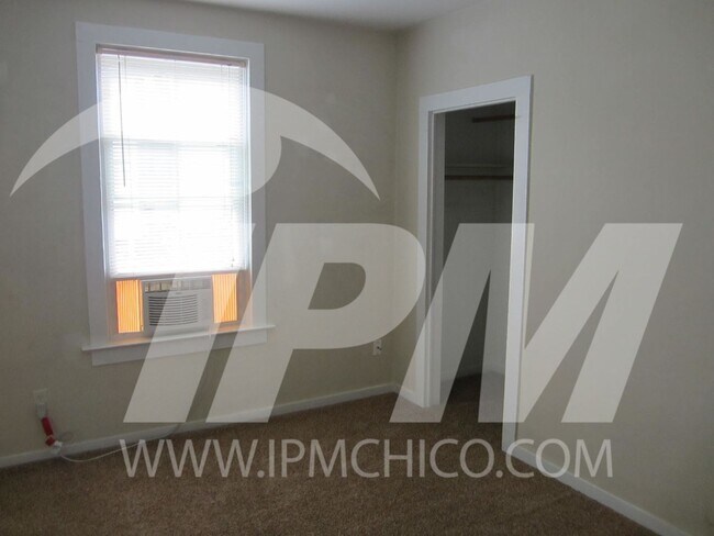 Foto del edificio - 618 W 9th St