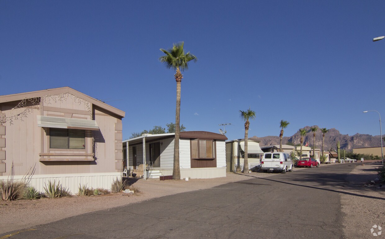 2100 E Roundup St, Apache Junction, AZ 85119 Apartments in Apache