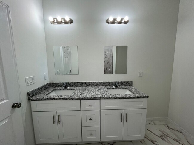 Building Photo - BRAND NEW HOME- MOVE IN READY 3 BEDROOM 2 ...