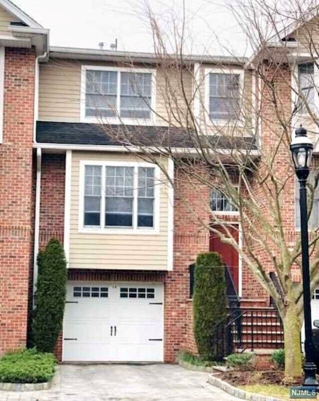 Building Photo - 14 Cobblestone Way