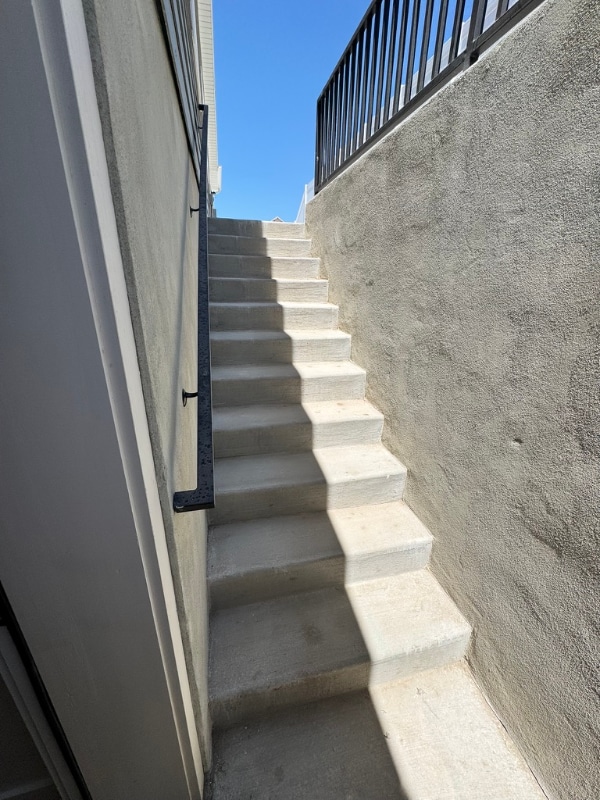 Building Photo - 892 E 550 S