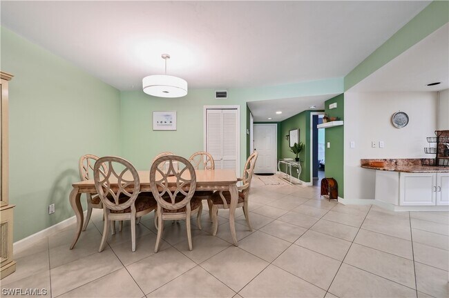 Foto del edificio - 509 Roma Ct