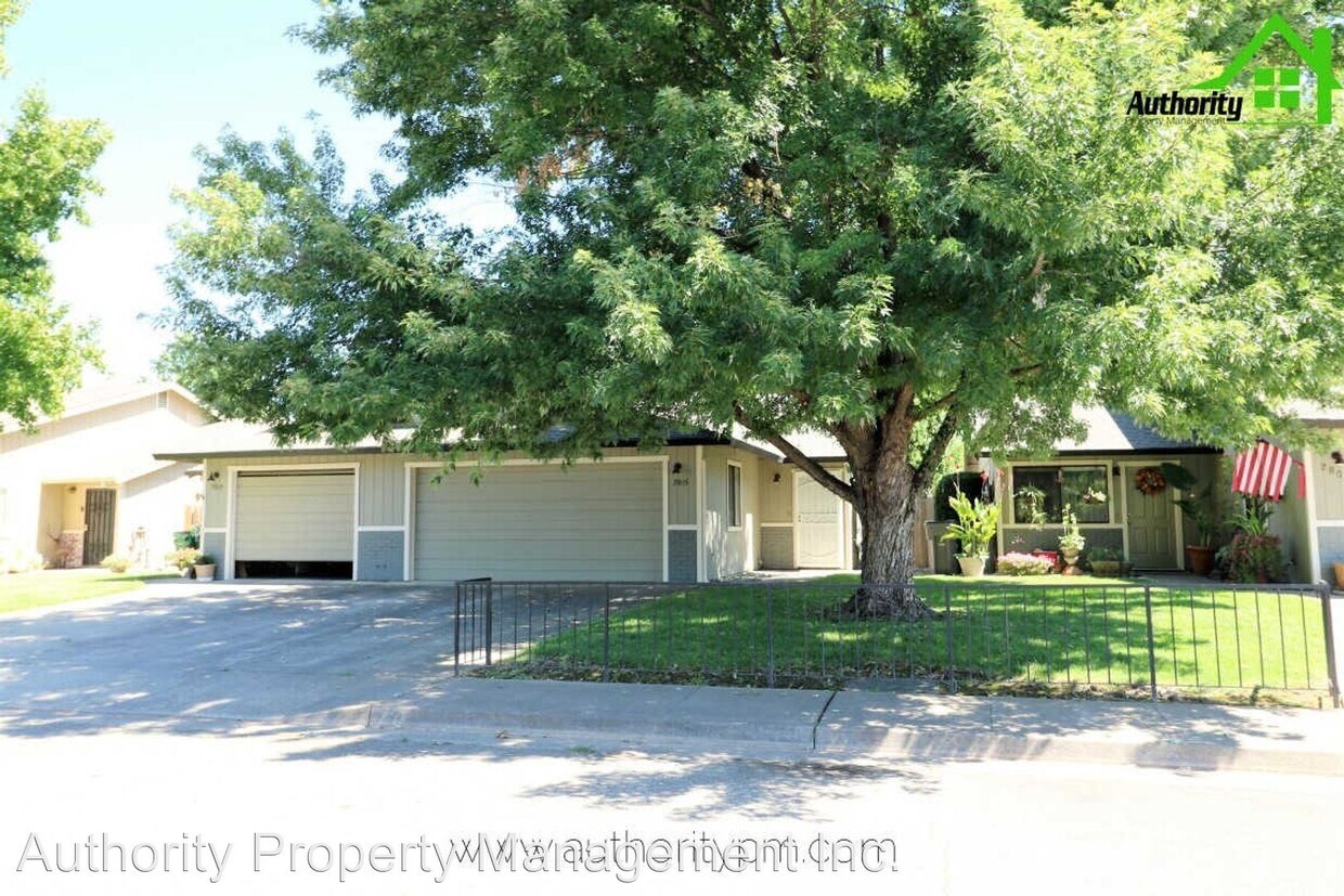 Primary Photo - 2 br, 1.5 bath House - 2815 Redbud Lane