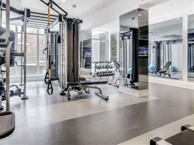 Photo du bâtiment - 6 Parkwood Av