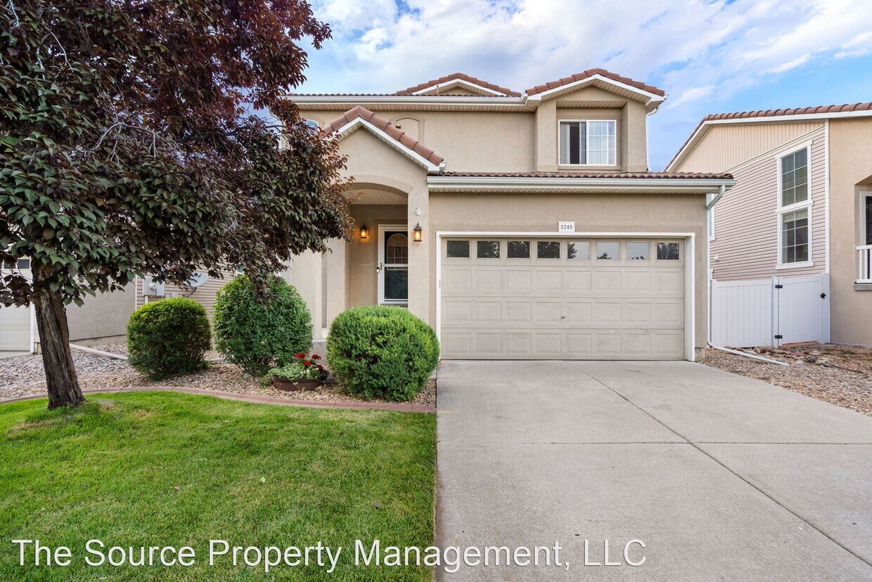 5249 Cherrywood Ln, Johnstown, CO 80534 House Rental in Johnstown, CO