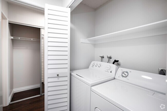 Lavandería - Vineland Gardens