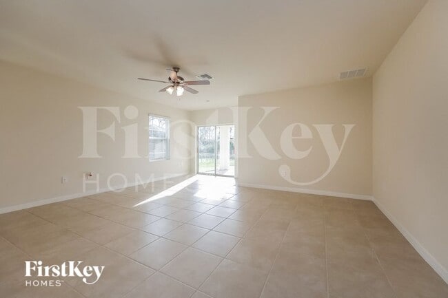 Foto del edificio - 1021 Anza Ave