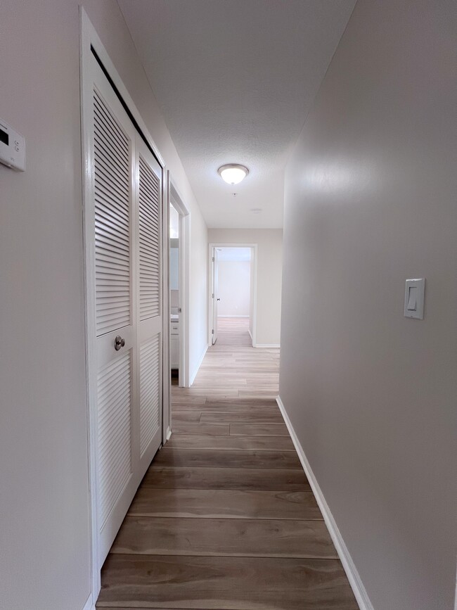 Building Photo - Highlands of Heritage Woods