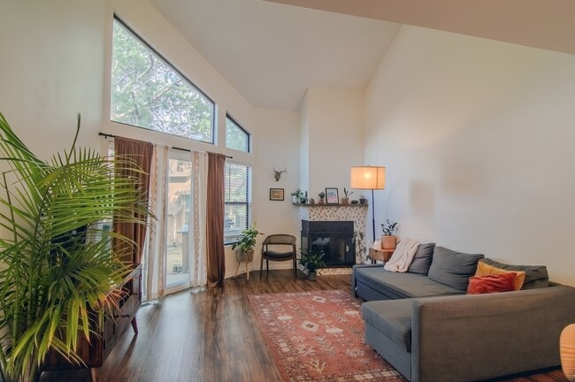 Building Photo - 4145 Autumn Heights Dr
