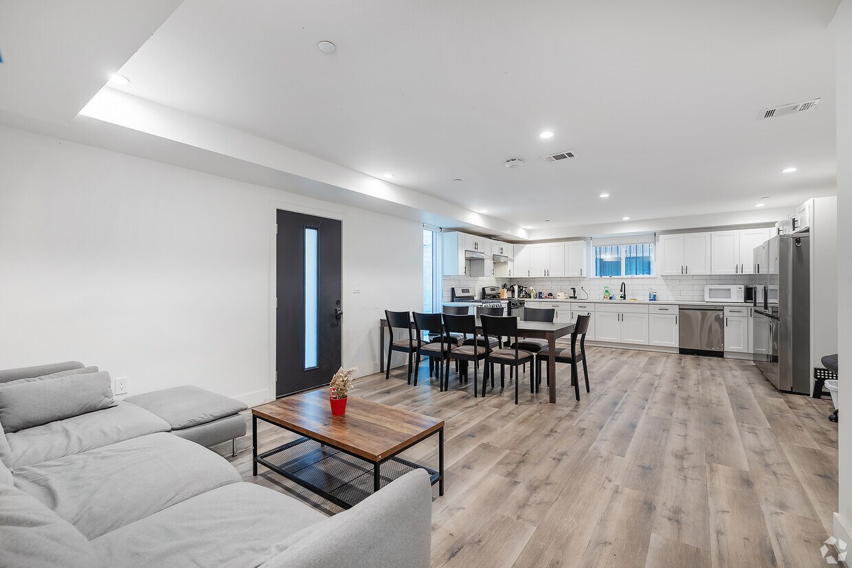 Foto principal - 1204 W 37th Dr