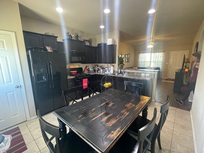 Foto del edificio - Bixby 3 bed 2 bath in quiet cul-da-sac!