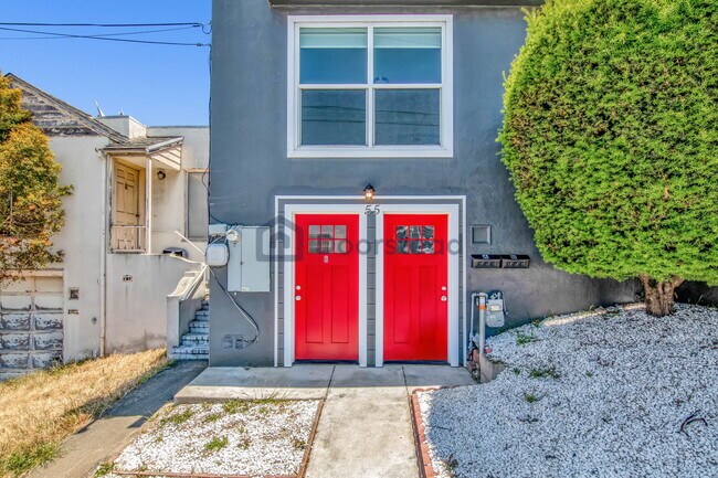 Foto del edificio - 55 Stoneybrook Ave